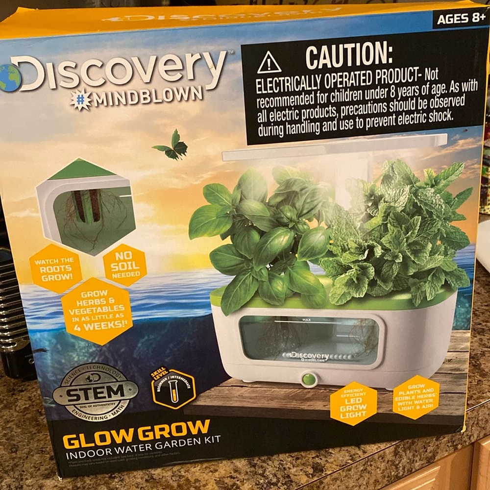 Discovery Mindblown Glow Grow Indoor Water Garden Kit STEM Kids Toy Ages 8+ NWT